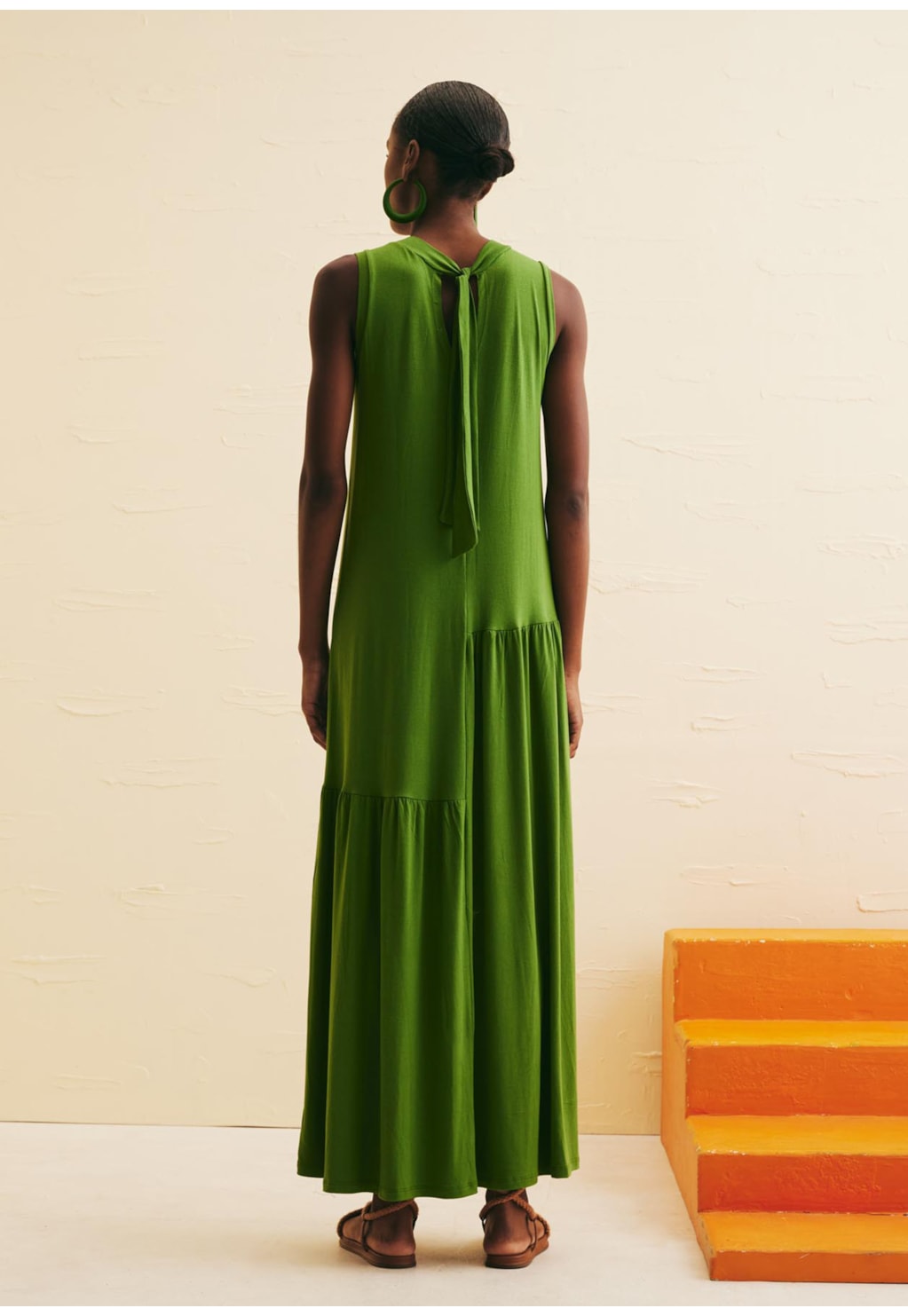 Vestido Longo Golinha Alta Recortes