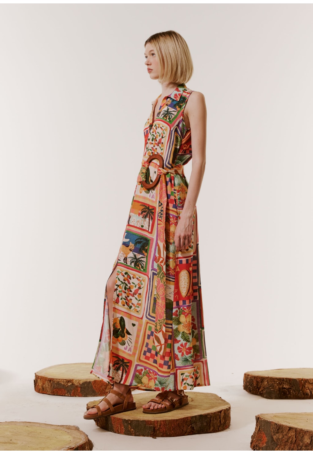 Vestido Longo Golinha Estampado Patch Cerrado