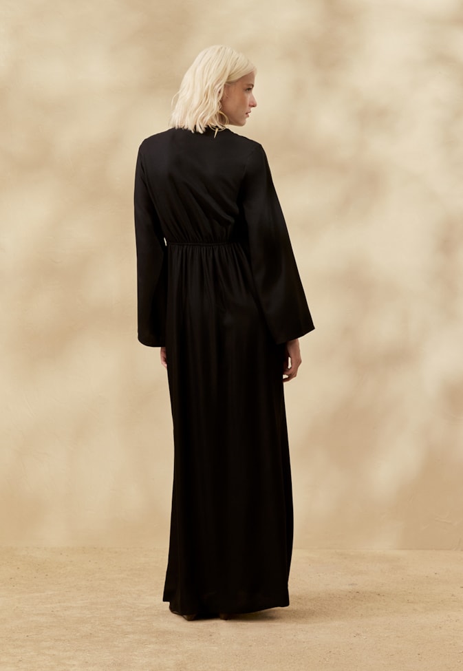 Vestido Longo Liso Abertura Cintura