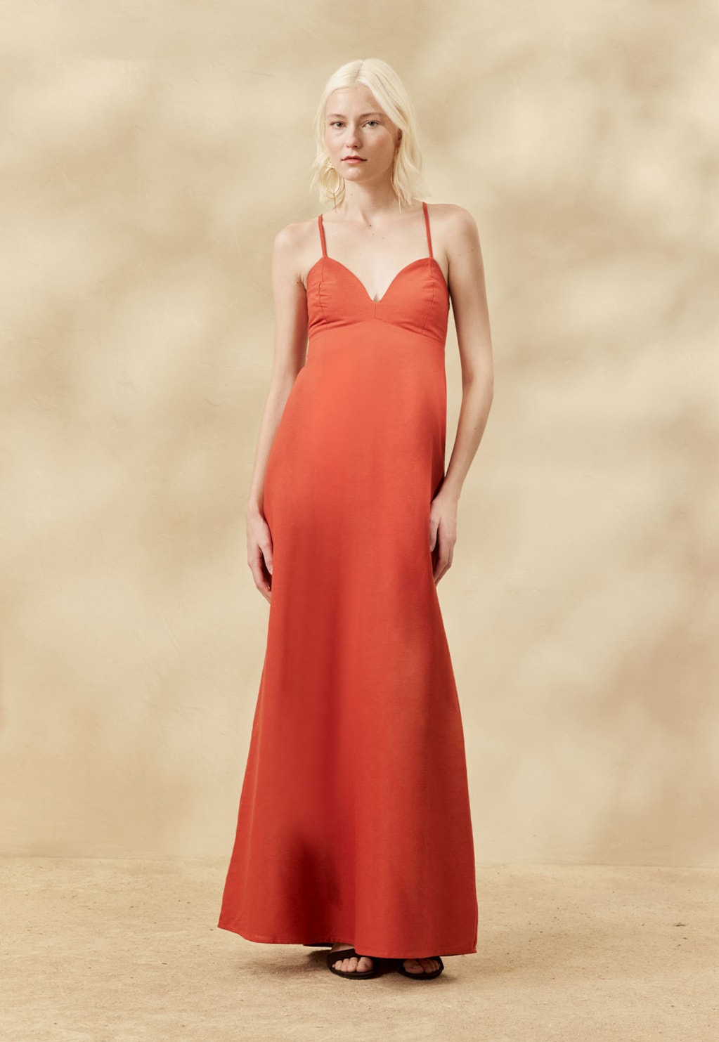 Vestido Longo Liso Amarração Costas