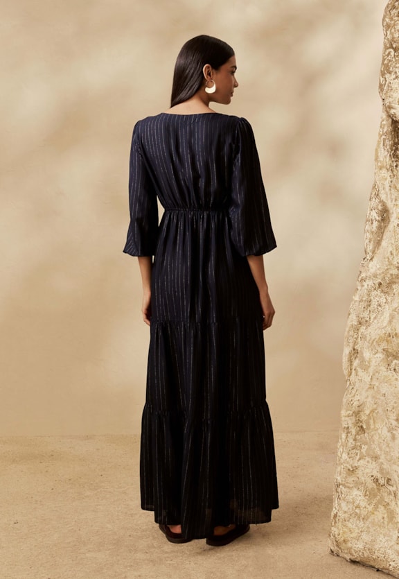 Vestido Longo Liso Babado Vista Traseira