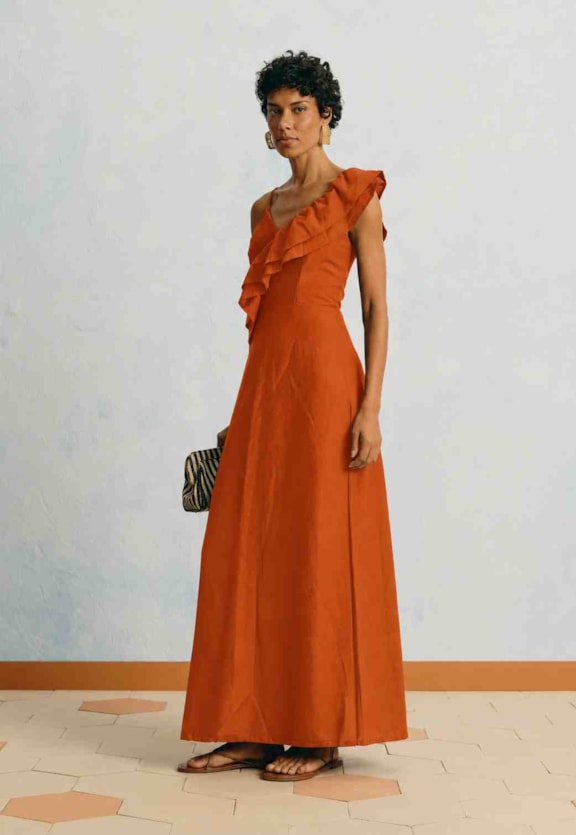 Vestido Longo Liso Babado Vista Frontal