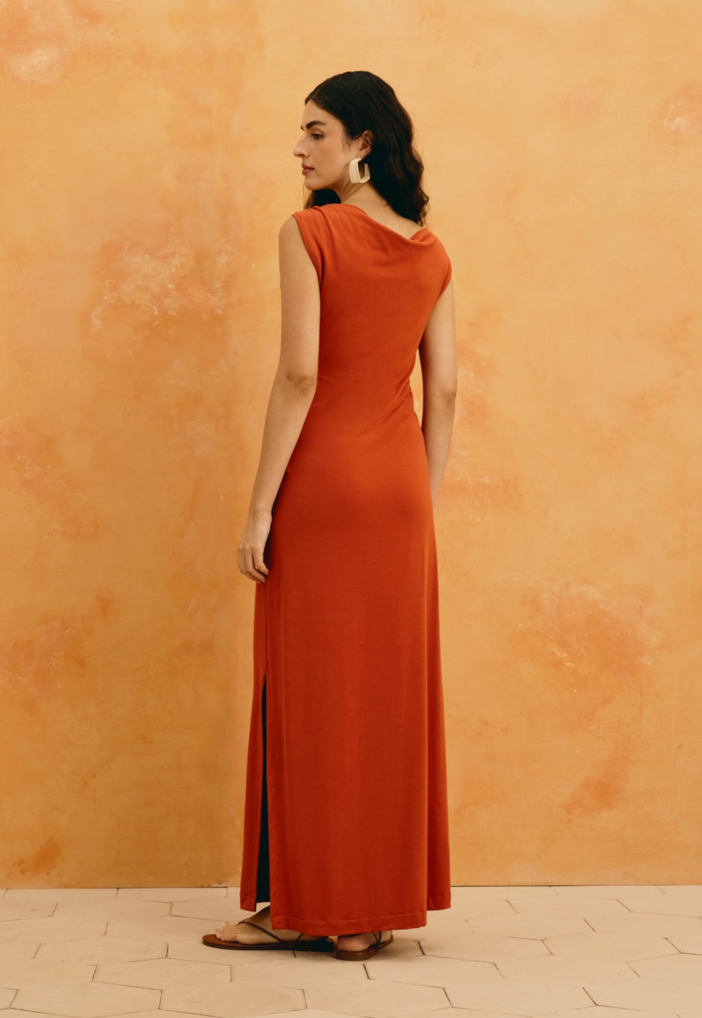 Vestido Longo Liso Decote Drapeado
