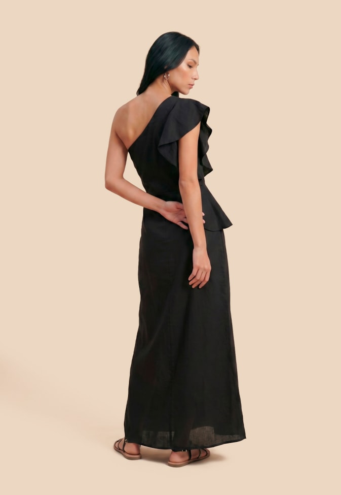 Vestido Longo Liso Detalhe Babado