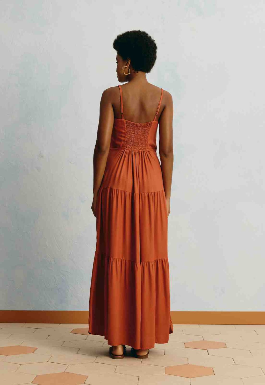 Vestido Longo Liso Detalhe Busto