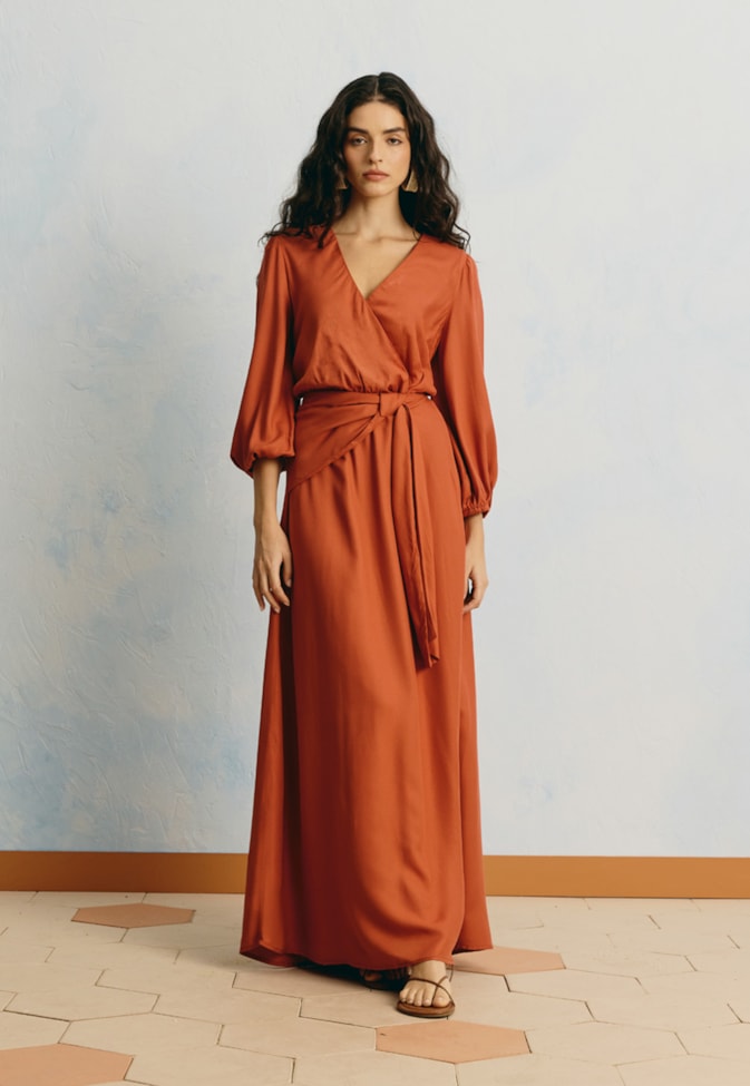 Vestido Longo Liso Detalhe Lenço