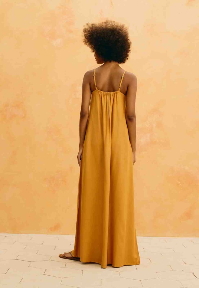 Vestido Longo Liso Franja Miçangas