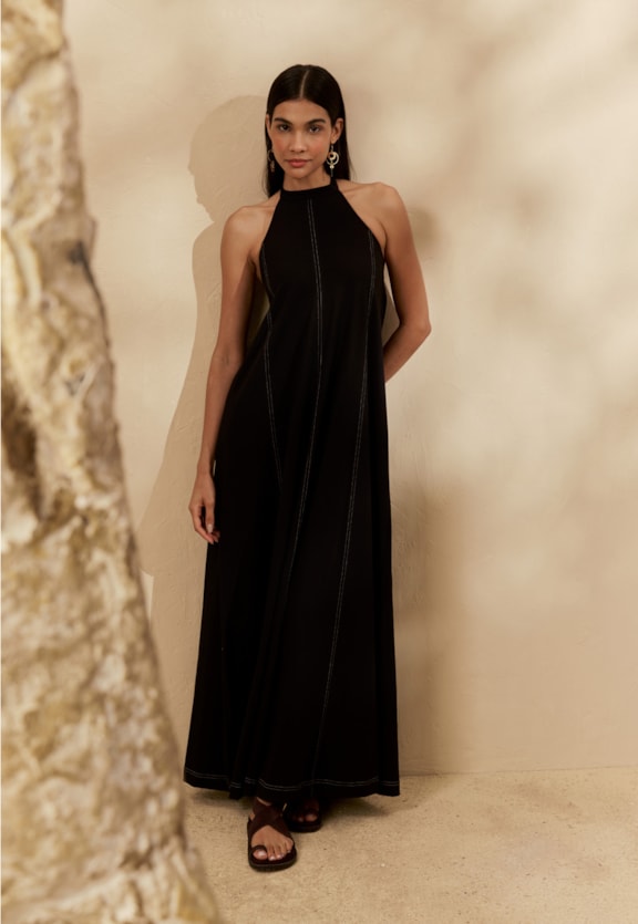 Vestido Longo Liso Frente Única Vista Frontal