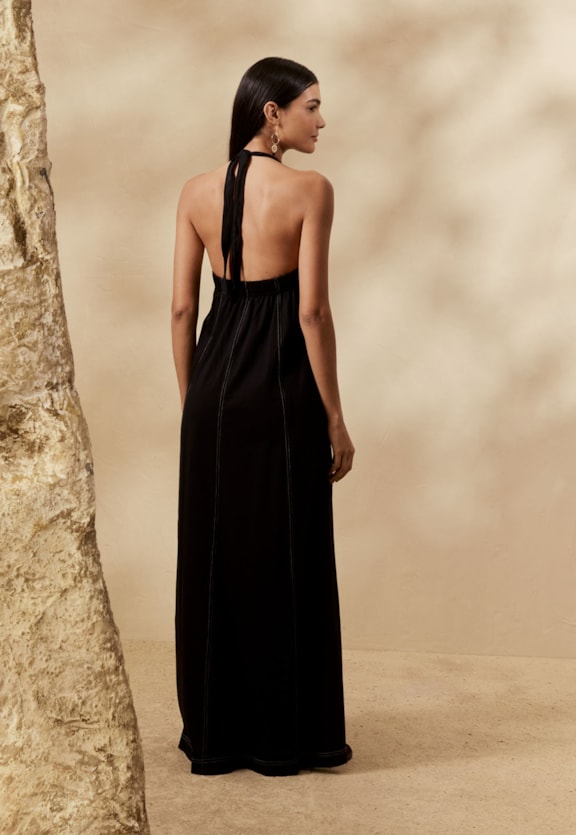 Vestido Longo Liso Frente Única Vista Traseira