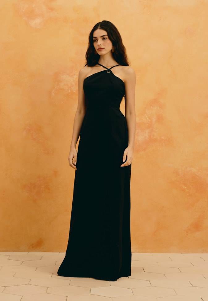 Vestido Longo Liso Ilhós