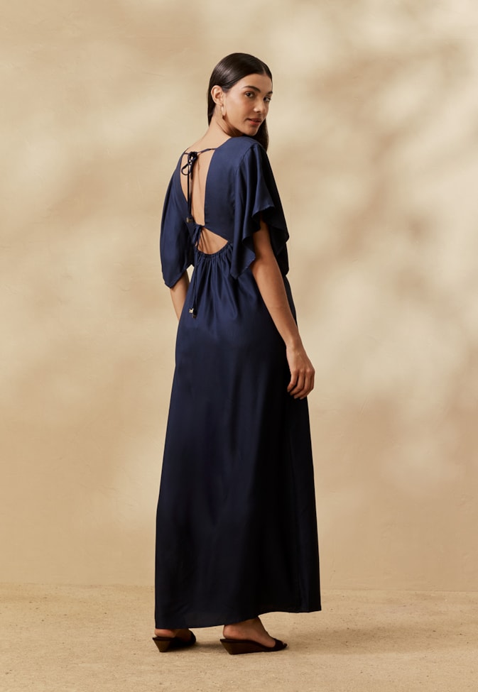 Vestido Longo Liso Manga Ampla