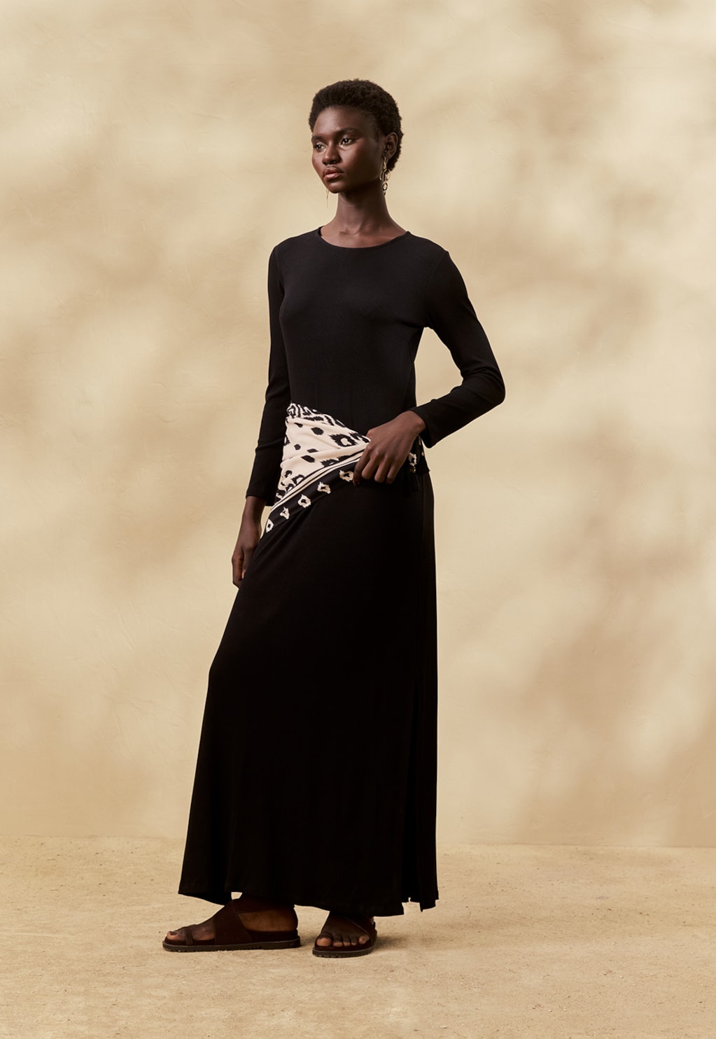 Vestido Longo Liso Manga Longa