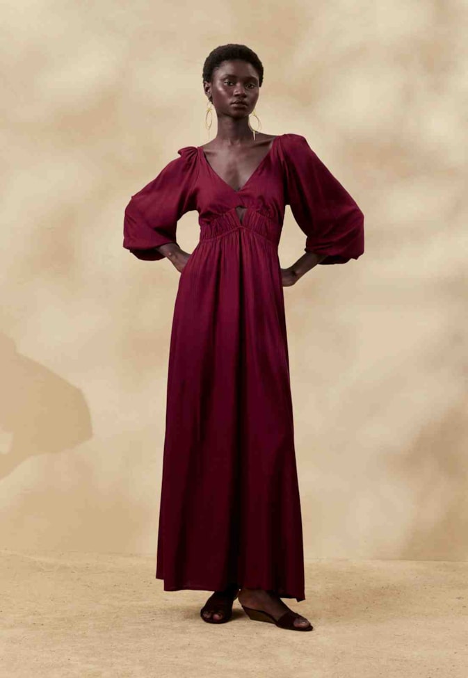 Vestido Longo Liso Mangas