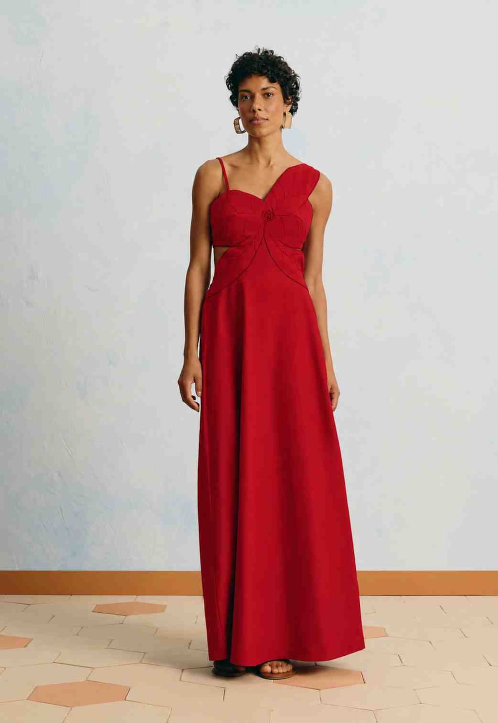 Vestido Longo Liso Patch Flor