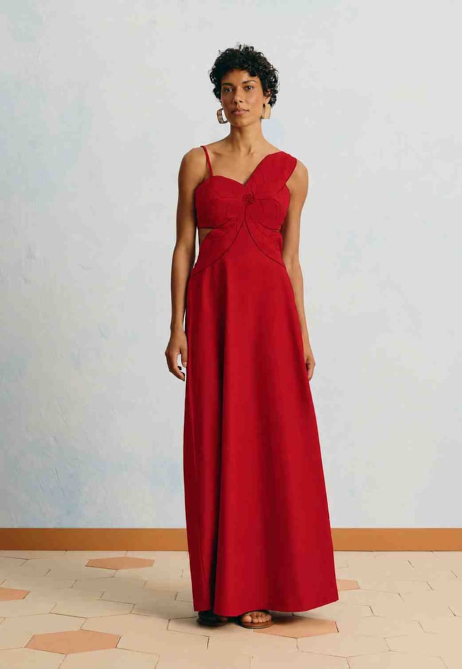Vestido Longo Liso Patch Flor