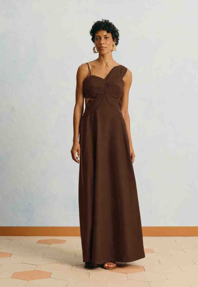 Vestido Longo Liso Patch Flor