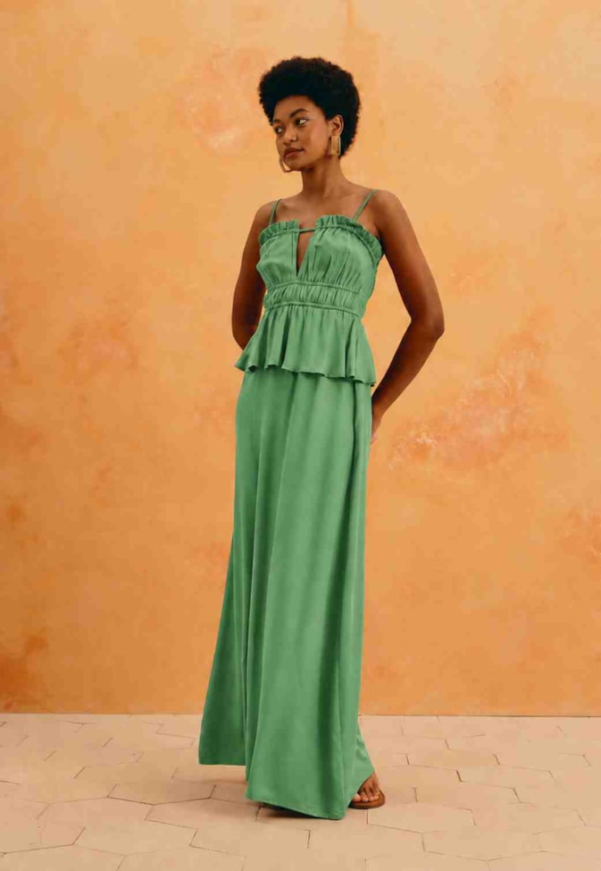 Vestido Longo Liso Peplum Babados
