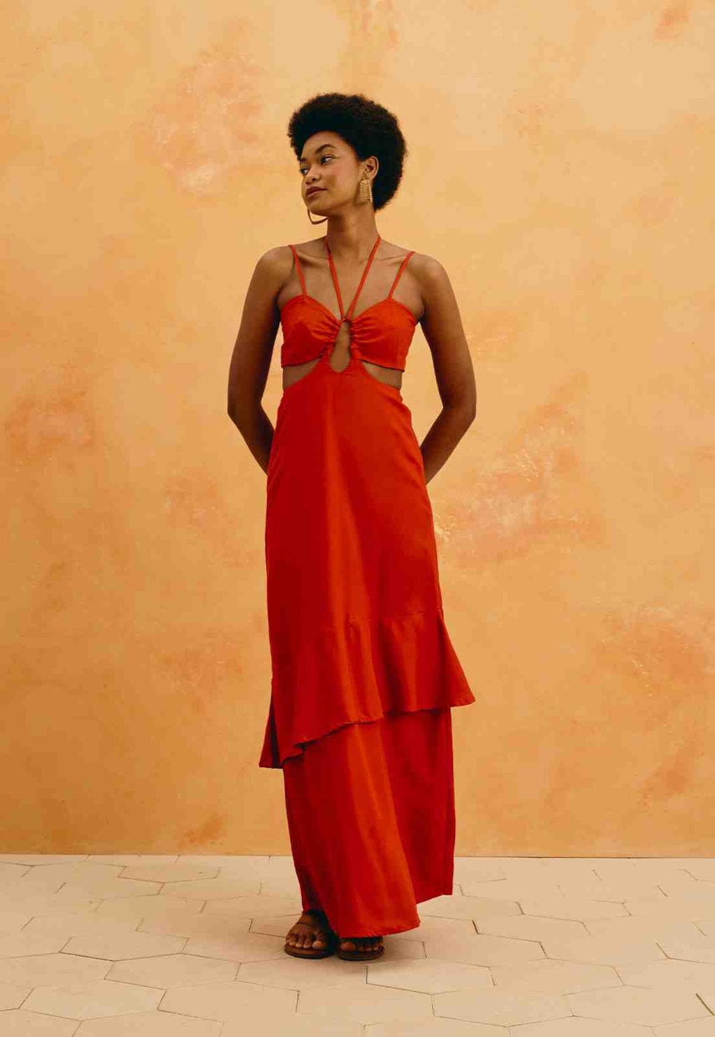 Vestido Longo Liso Recorte Babados