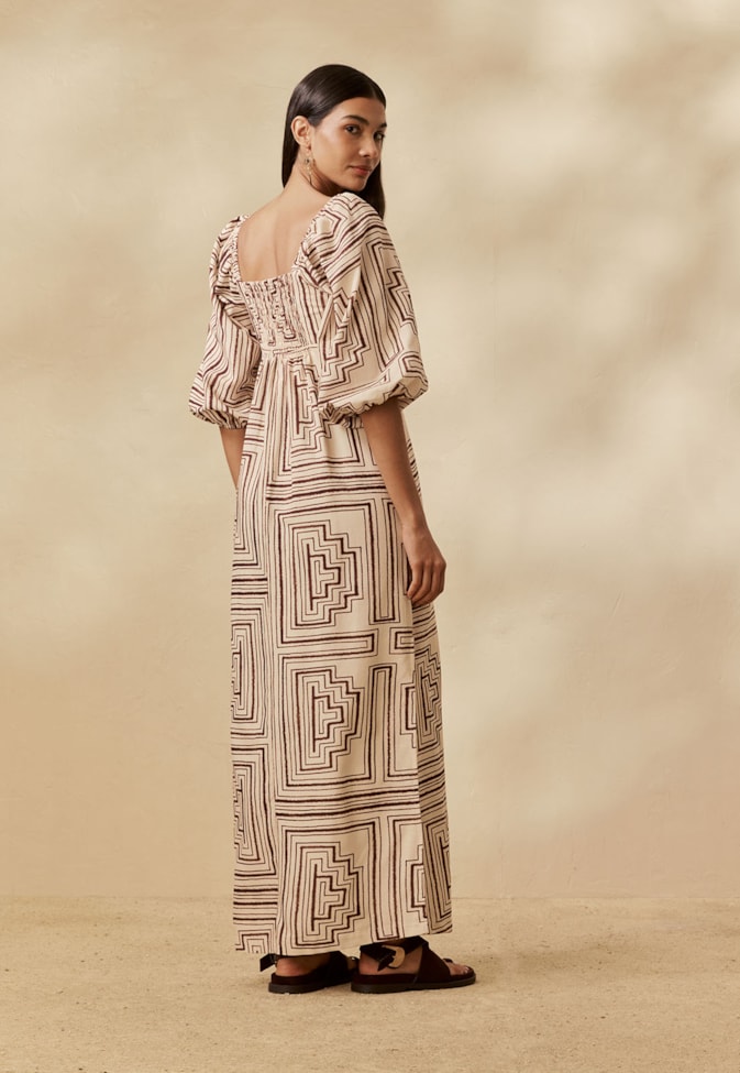 Vestido Longo Manga Bufante Estampado Quipu