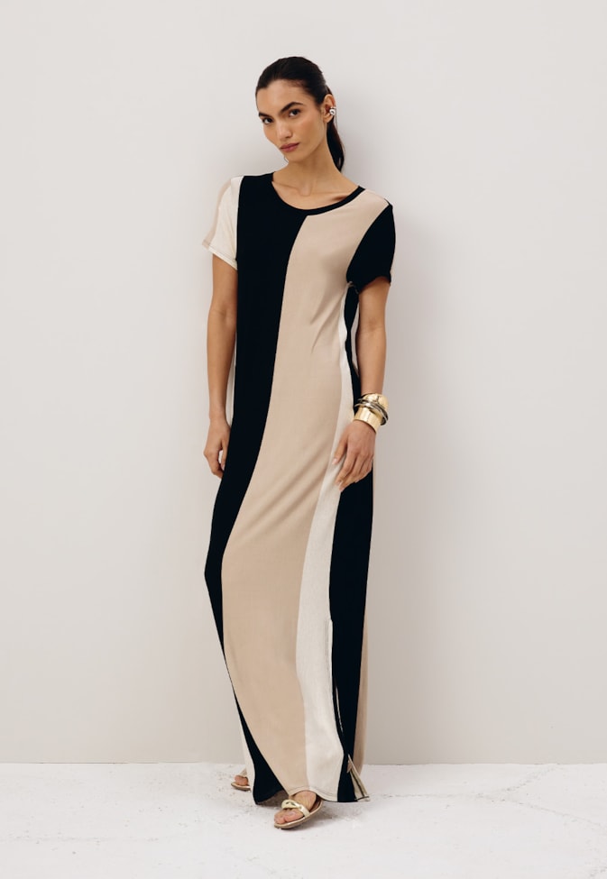 Vestido Longo Mucle Tee Fendas