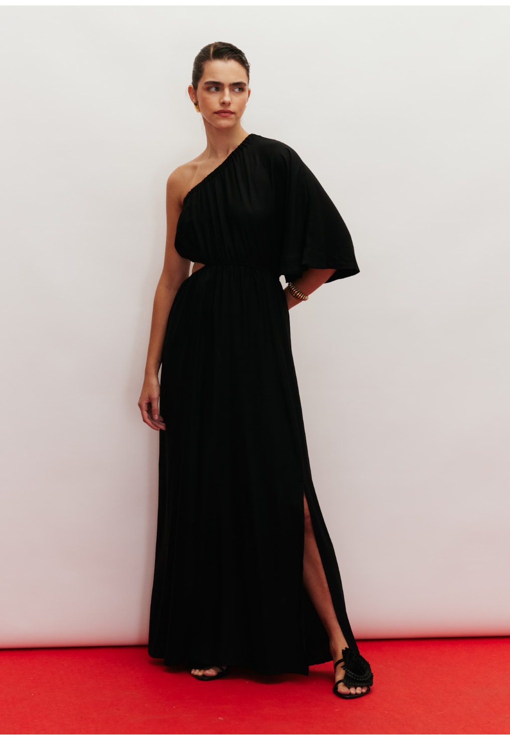 Vestido Longo Ombro Só Manga Ampla