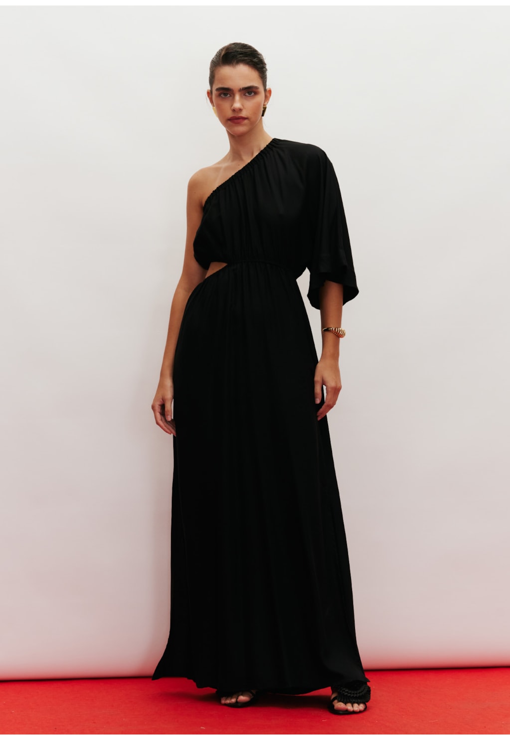 Vestido Longo Ombro Só Manga Ampla