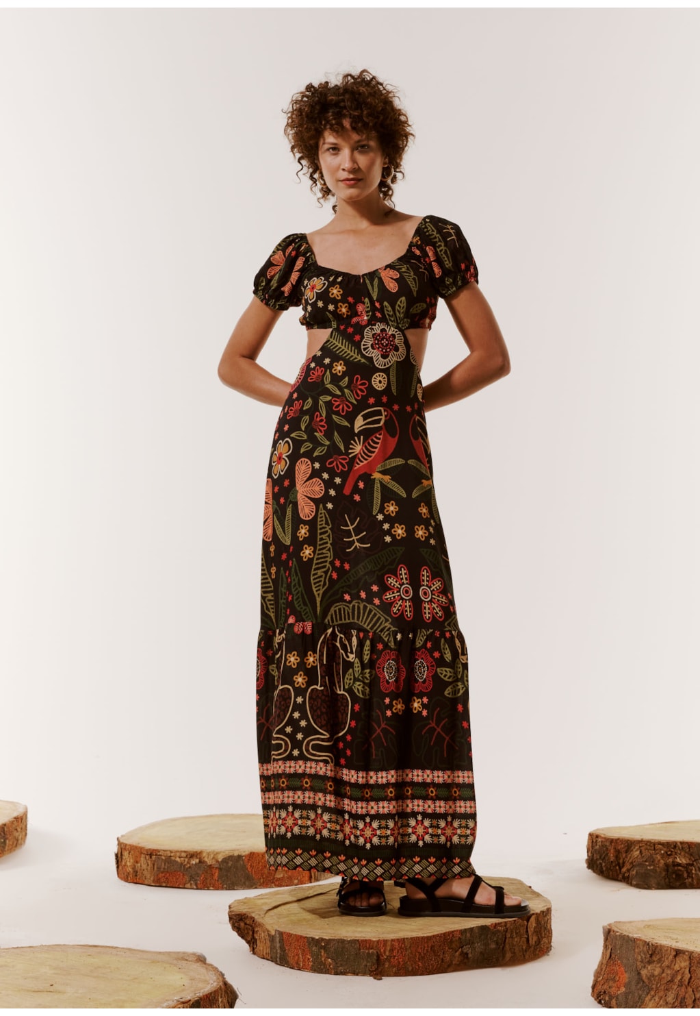 Vestido Longo Recortes Estampado Bioma