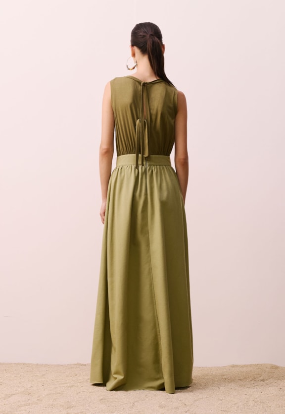 Vestido Longo Regata Vista Traseira