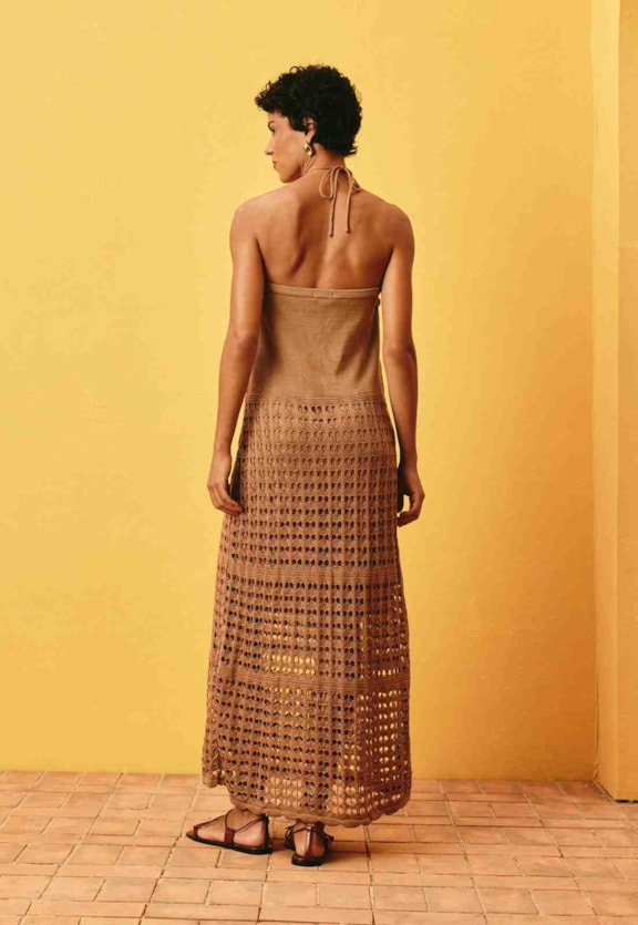 Vestido Longo Tricot Busto Flor Vista Traseira