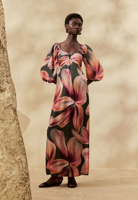 Vestido Maxi Midi Estampado Follaje Vista Frontal