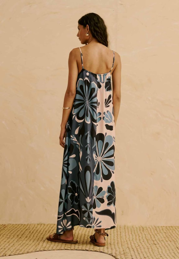 Vestido Maxi Midi Mix Estampado Cantuta Vista Traseira