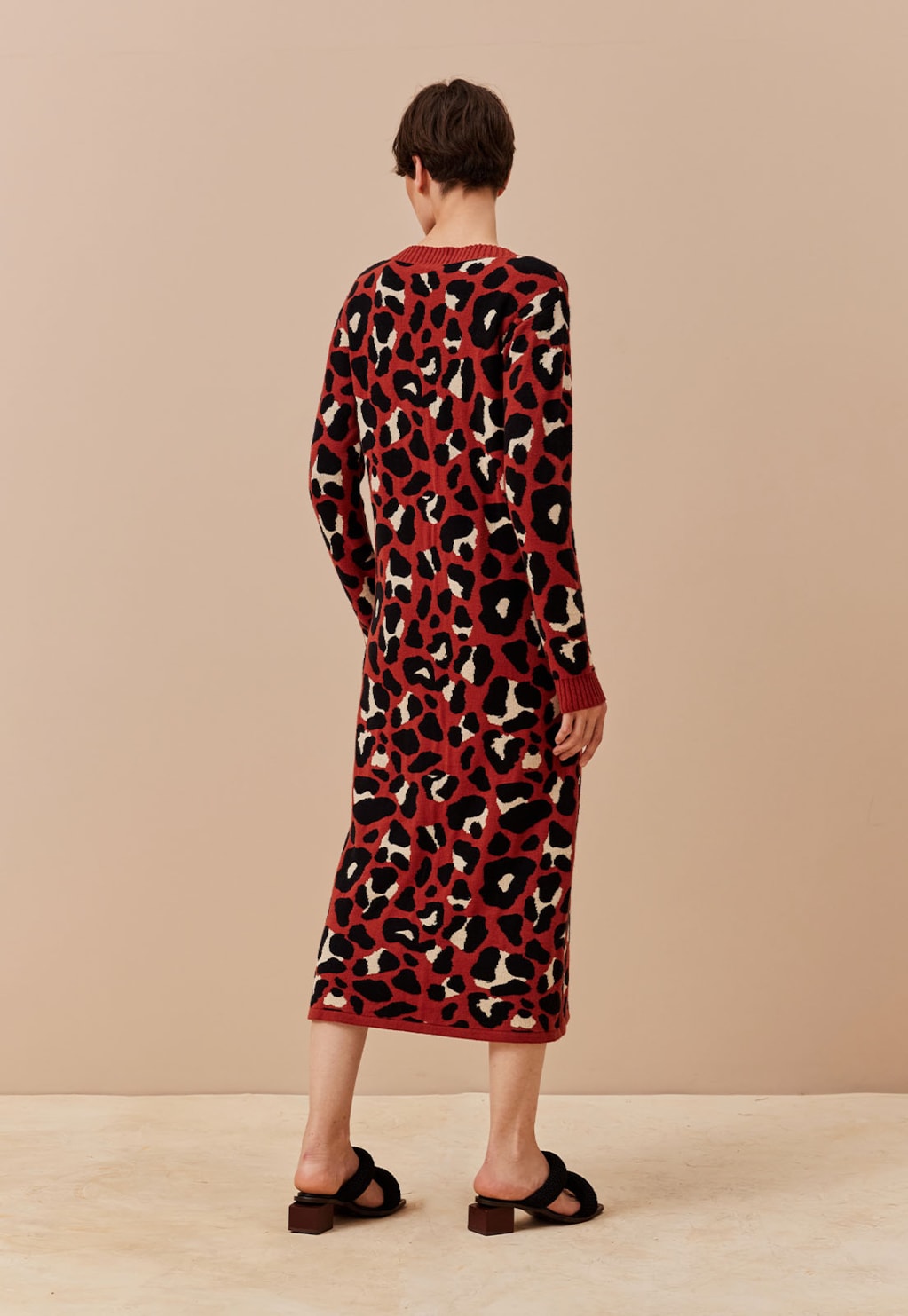 Vestido Midi Animal Print Tricot