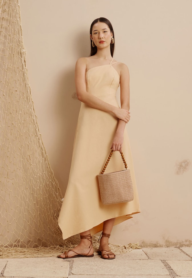 Vestido Midi Assimétrico