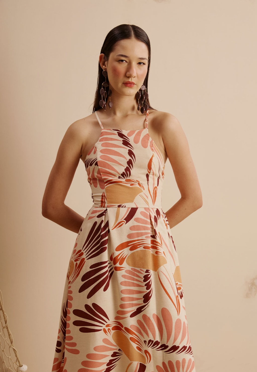 Vestido Midi Bolsos Estampado Tucano Toco