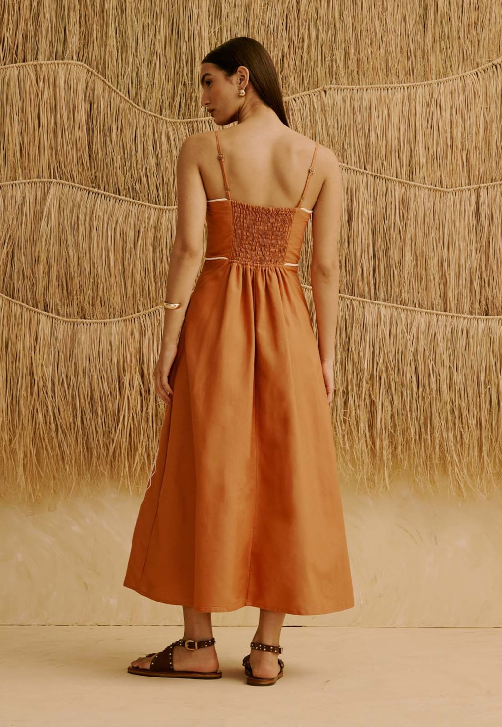 Vestido Midi Bordado Cashmere  