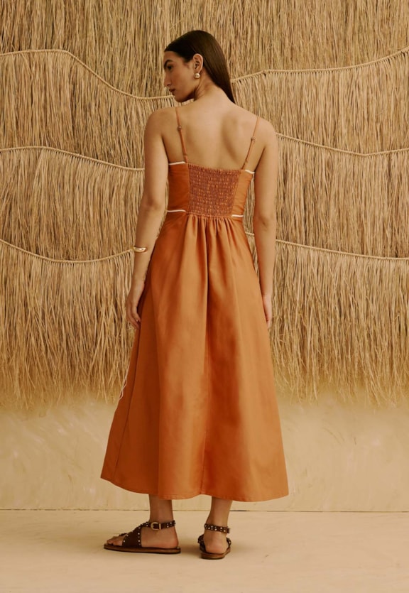 Vestido Midi Bordado Cashmere   Vista Traseira