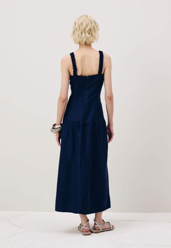 Vestido Midi Cintura Baixa Vista Traseira