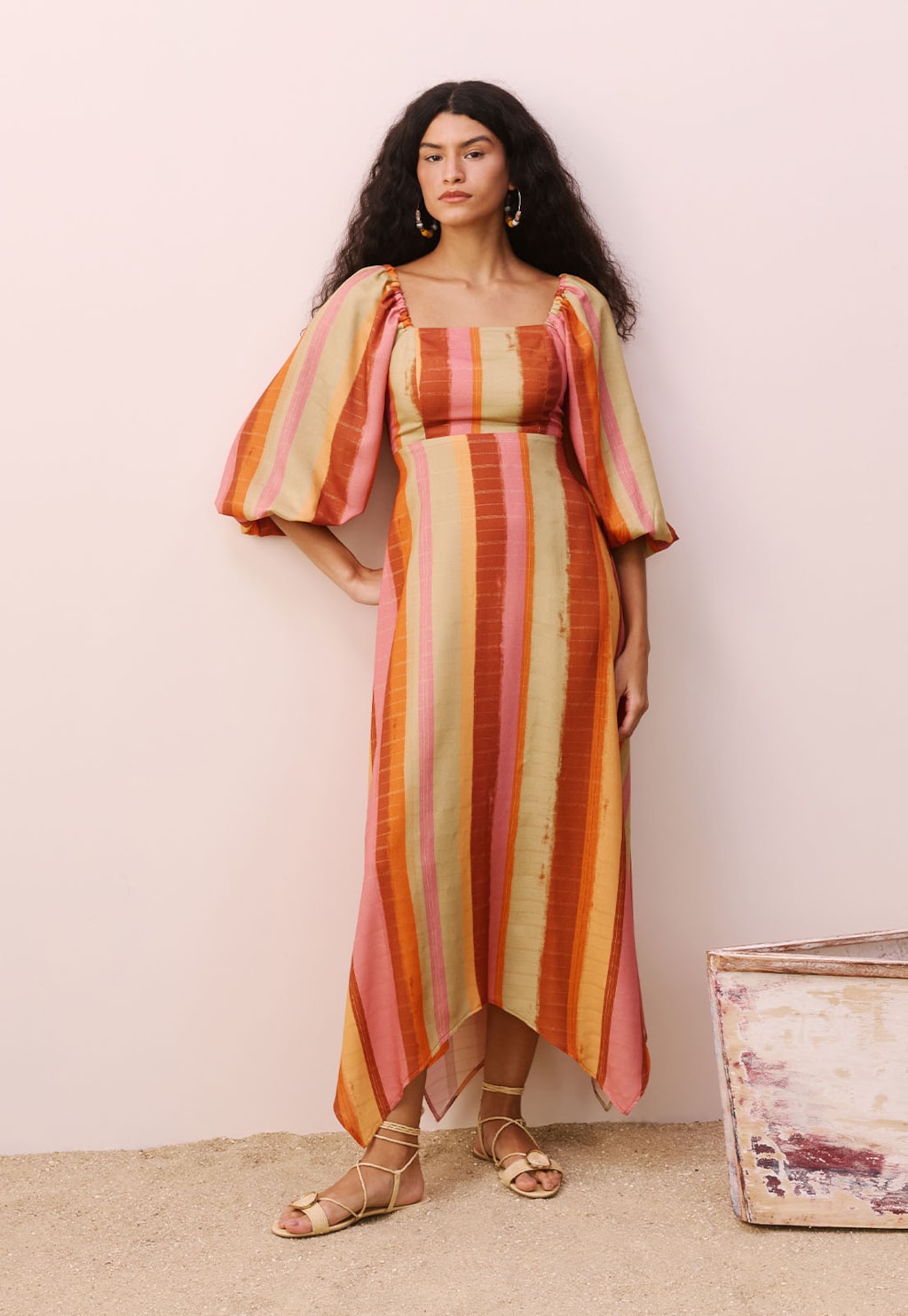 Vestido Midi Com Mangas Estampado Itaúba