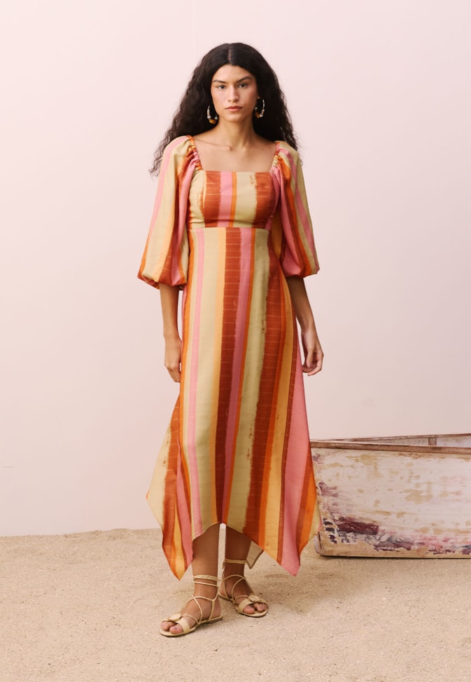 Vestido Midi Com Mangas Estampado Itaúba