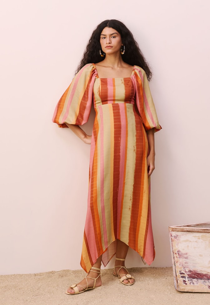 Vestido Midi Com Mangas Estampado Itaúba