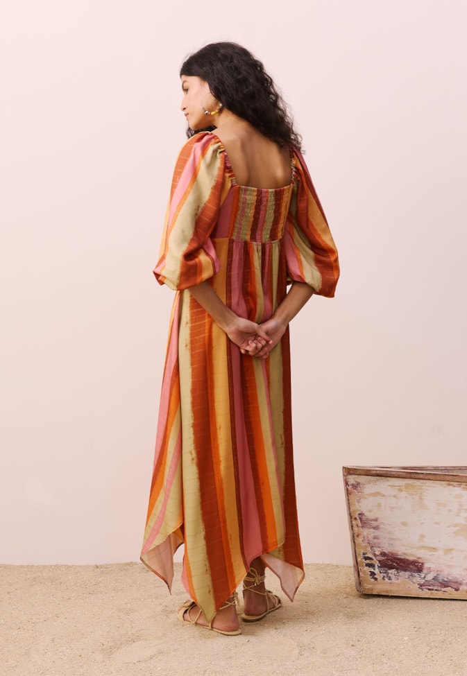 Vestido Midi Com Mangas Estampado Itaúba