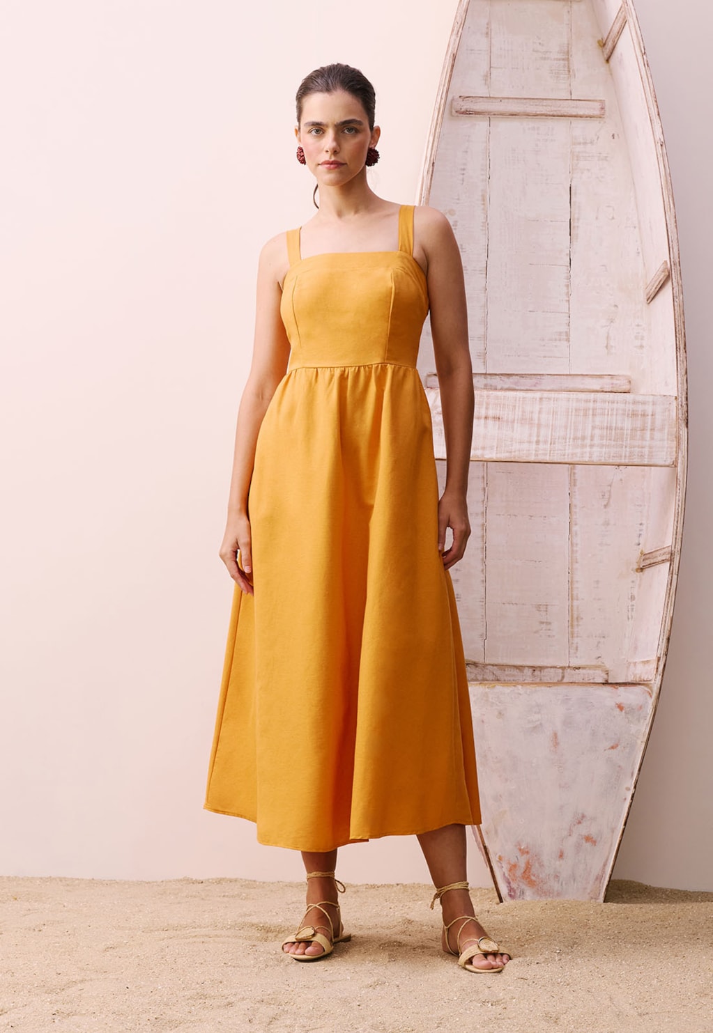 Vestido Midi Decote Reto Amarração