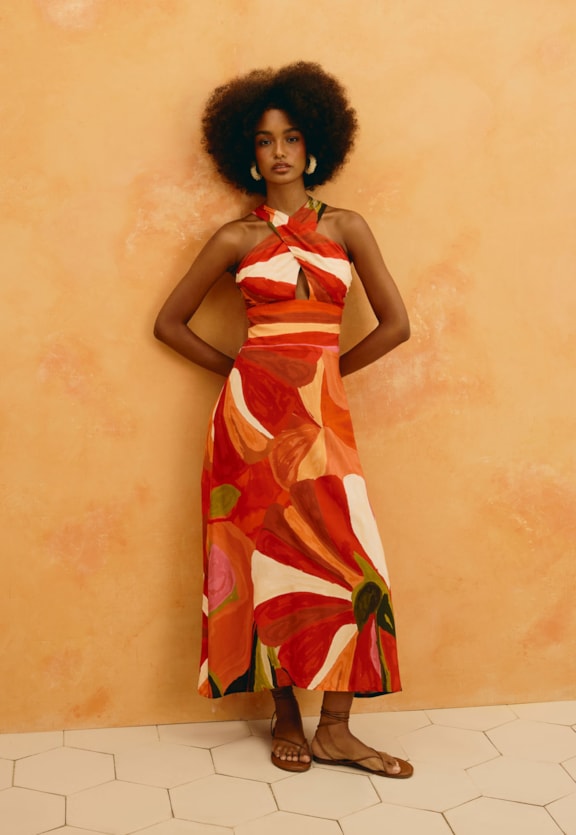 Vestido Midi Decote Transpassado Estampado Latina Vista Frontal