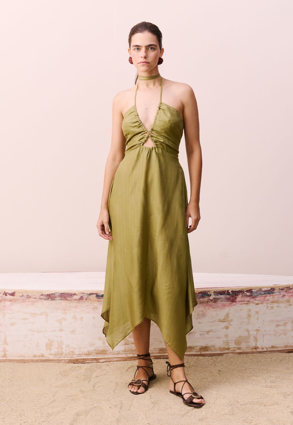 Vestido Midi Decote Túnel