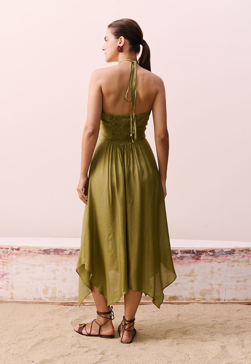 Vestido Midi Decote Túnel