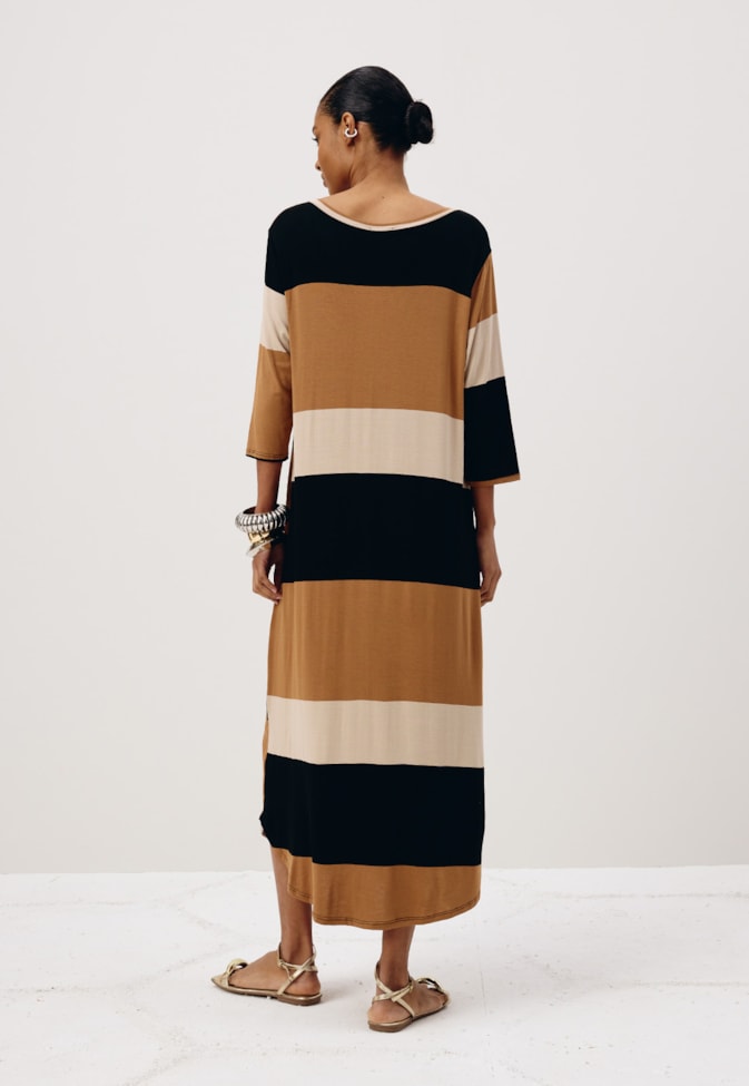 Vestido Midi Decote V