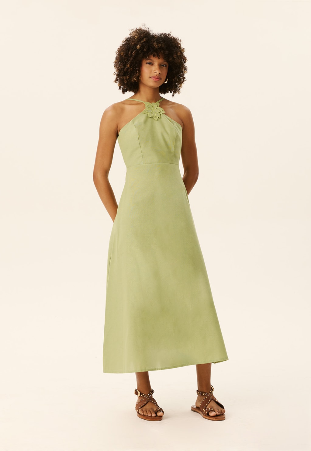 Vestido Midi Detalhe Flor