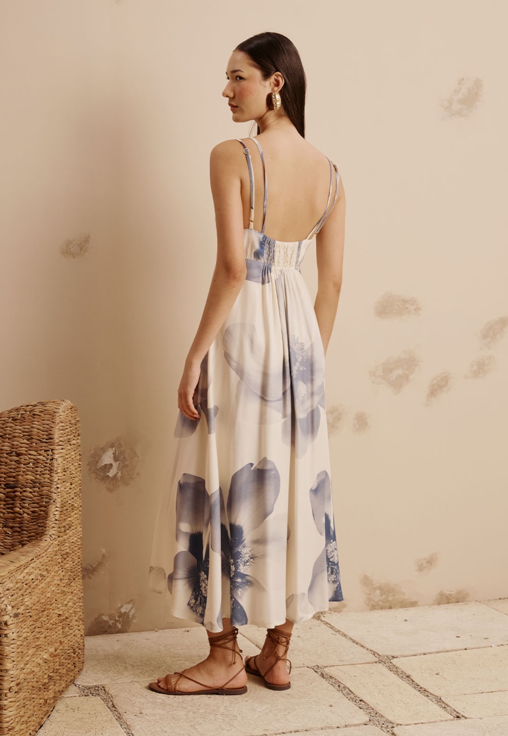 Vestido Midi Detalhe Flor Dourado Estampado Íris