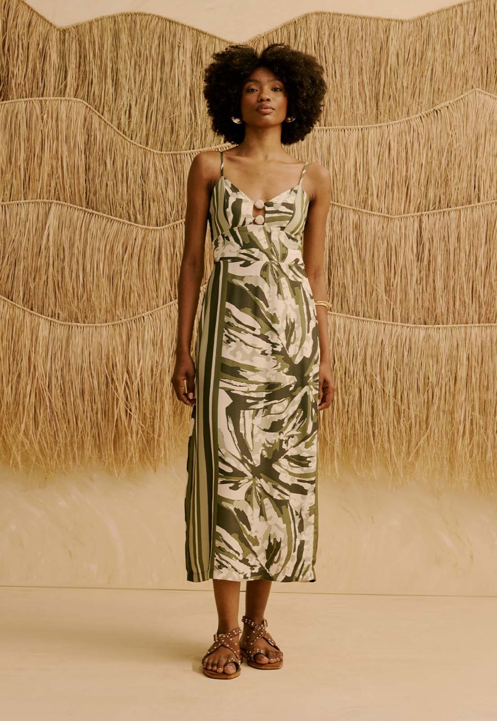 Vestido Midi Detalhe Ponteira no Decote Estampado Wayra