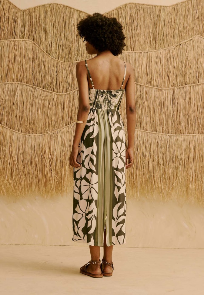 Vestido Midi Detalhe Ponteira no Decote Estampado Wayra